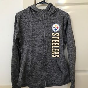 Steelers zip up